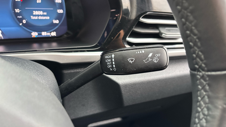 Ford Transit Connect 250 L2 Petrol 1.5 EcoBoost PHEV 150 Limited Van Auto